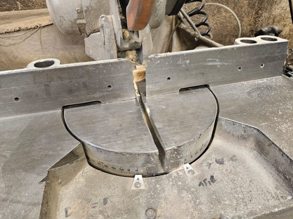 TRONCONNEUSE ALU ELUMATEC DIAMETRE 380 avec butée 1 (11).jpeg