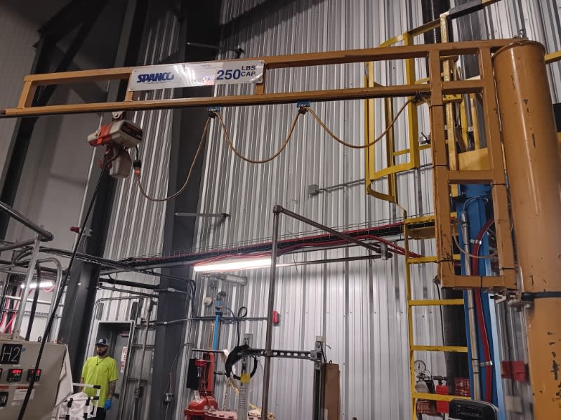 250# JIB CRANE.jpg