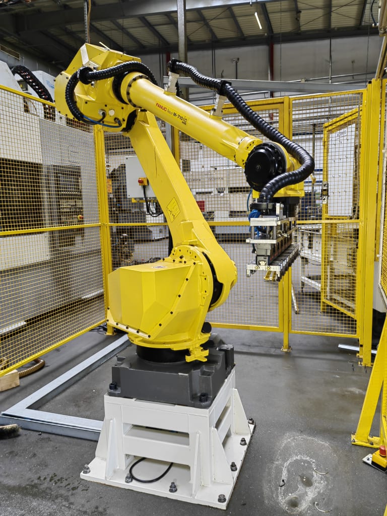 FanucM710-1.jpg