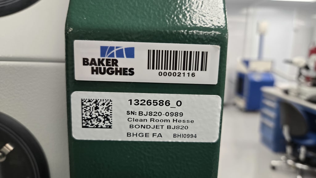 20b_Hesse mechatronics Bondjet BJ820.jpg