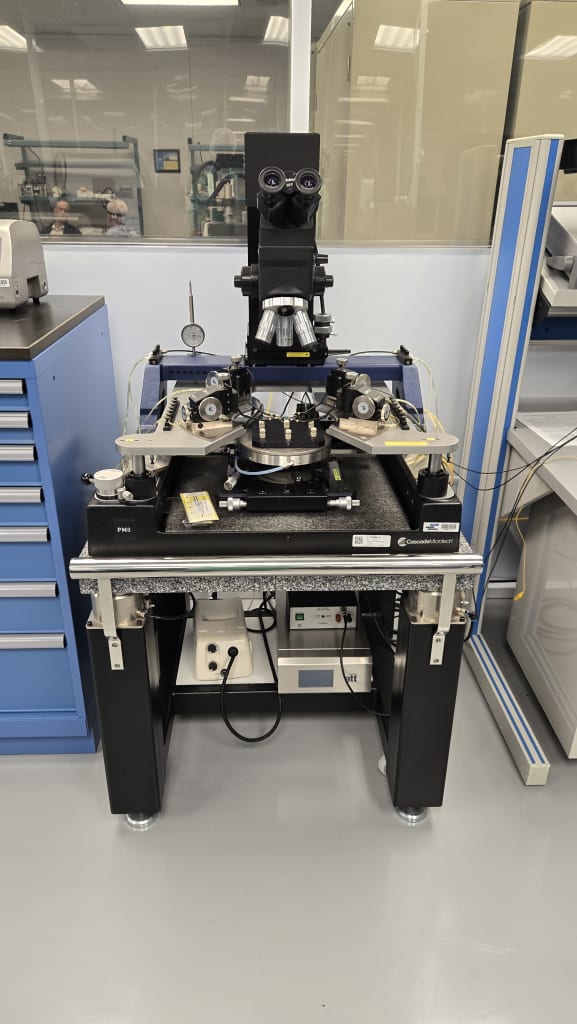 12a_Cascade Microtech PM8.jpg