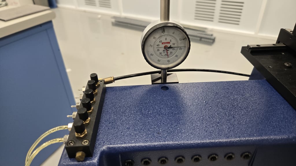 12e_Cascade Microtech PM8.jpg