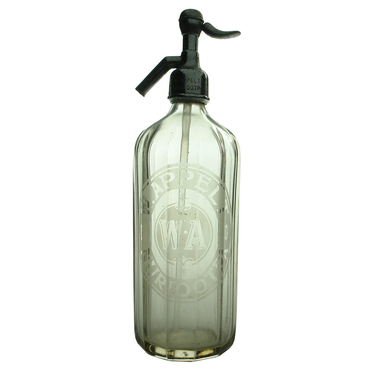 Soda syphon. W. Appelt, Nuriootpa. Fluted. Regent shape. 30 oz. (South Australia)