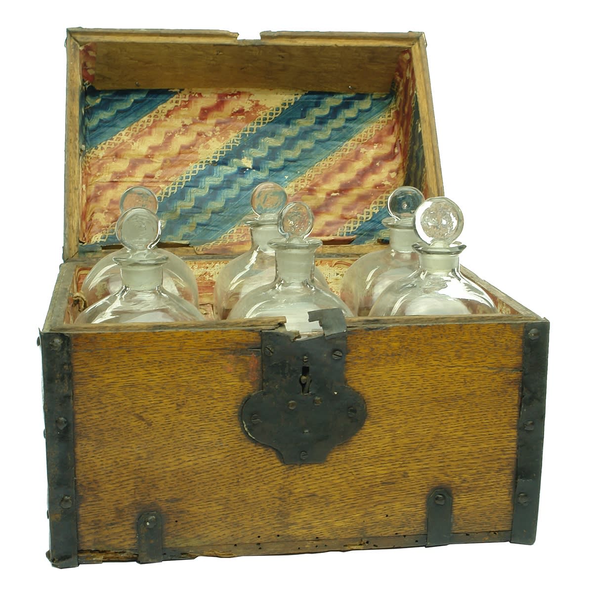 Pharmacy. Early medicine chest with 6 crude clear square pontilled bottles with stopper.