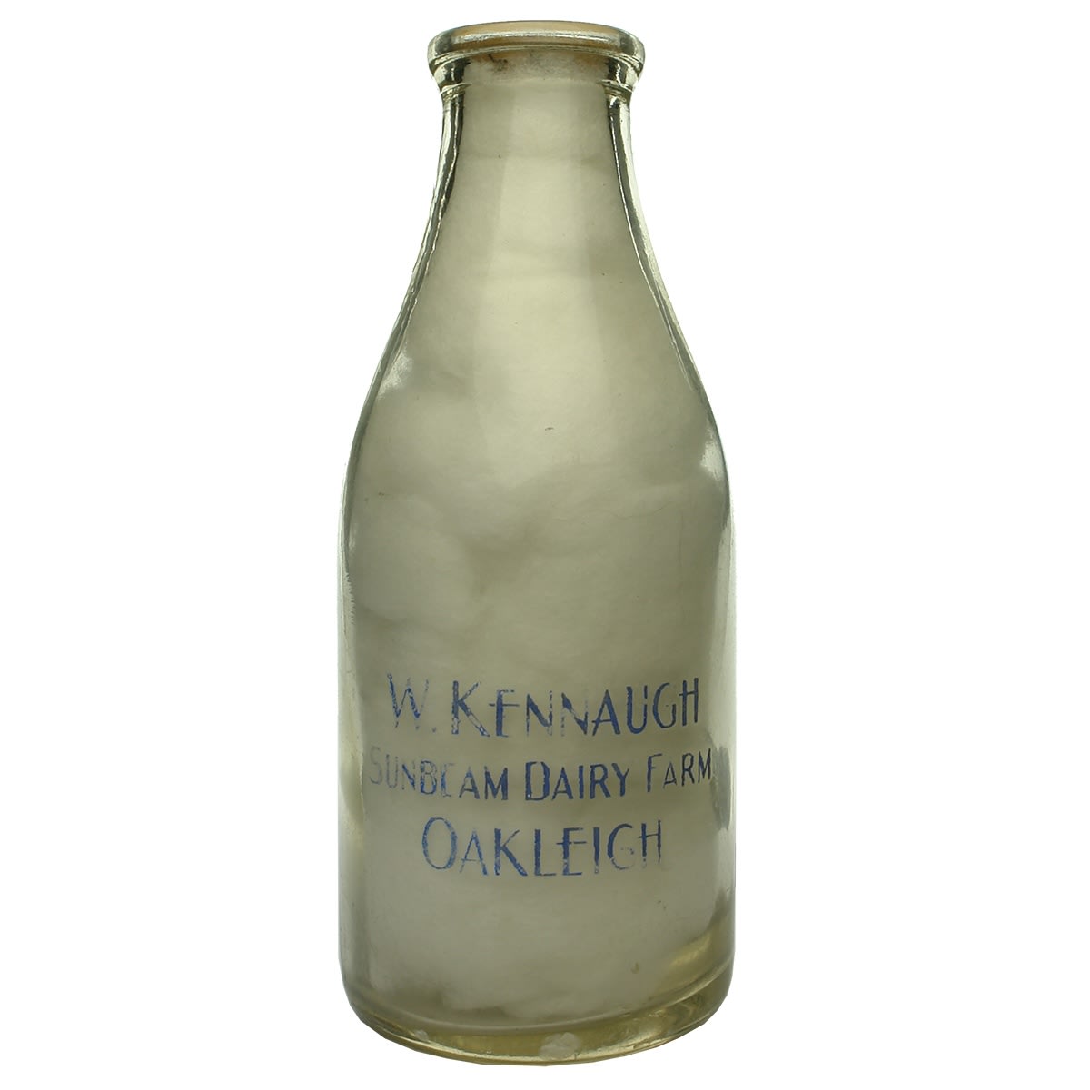 Milk. W. Kennaugh, Sunbeam Dairy Farm, Oakleigh. Wad lip. Blue Print. 1 Quart.