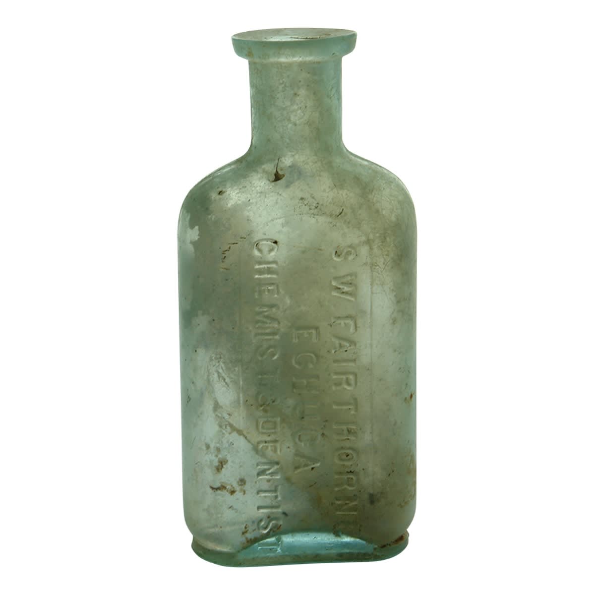 Chemist. S. W. Fairthorne, Echuca, Chemist & Dentist. W. T. & Co. Aqua. 2 oz. (Victoria)
