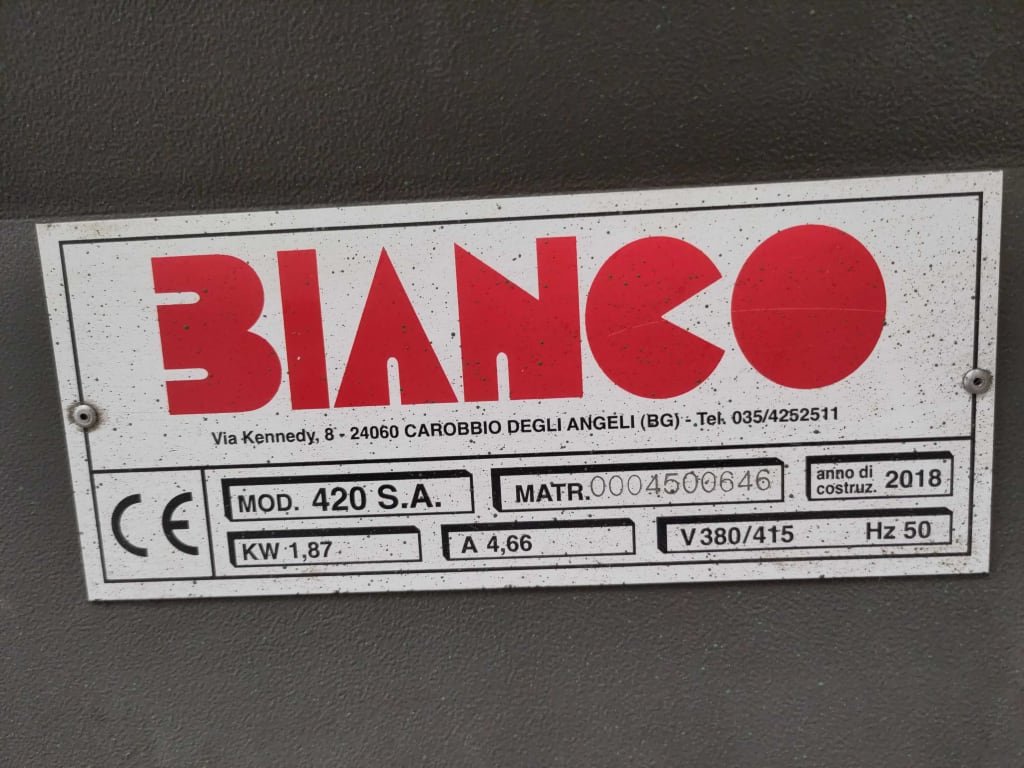 BIANCO420-3.jpg
