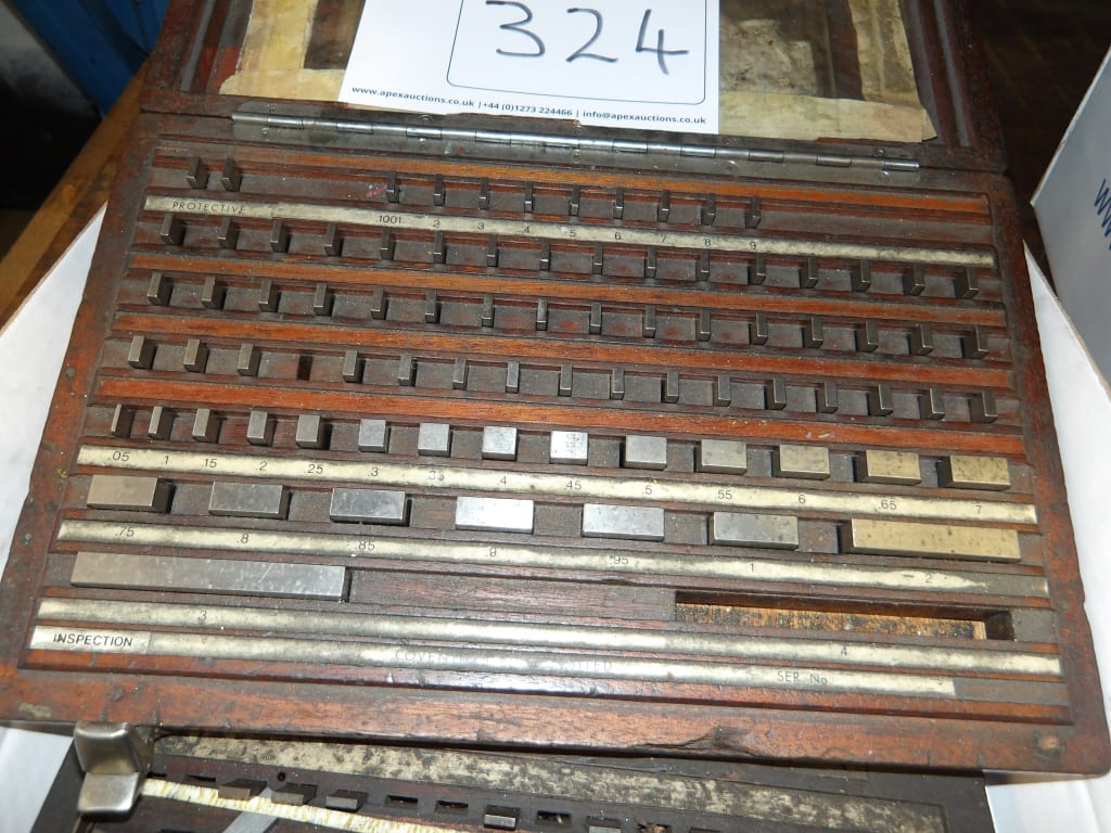 324-1.JPG