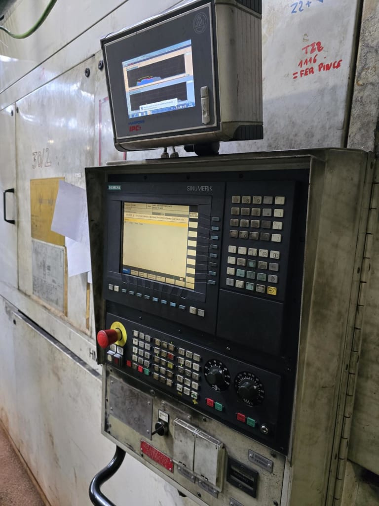 2830035_03.JPG