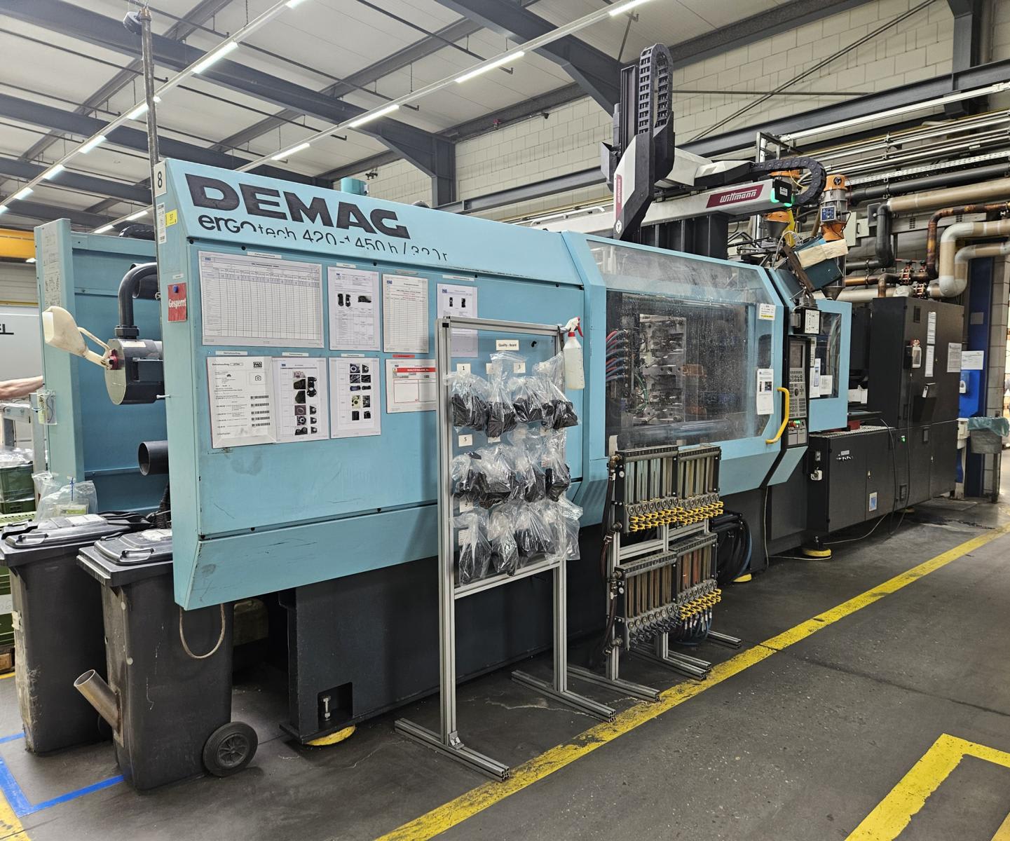 Injection molding machine Demag ergotech 420-1450h/320r | 2001