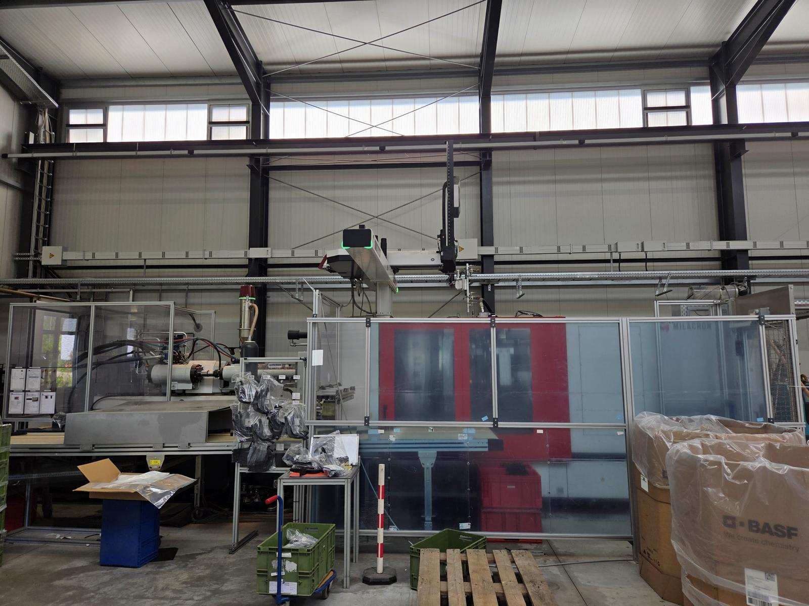 Injection molding machine Ferromatik Milacron Maxima MM650-3470 | 2017