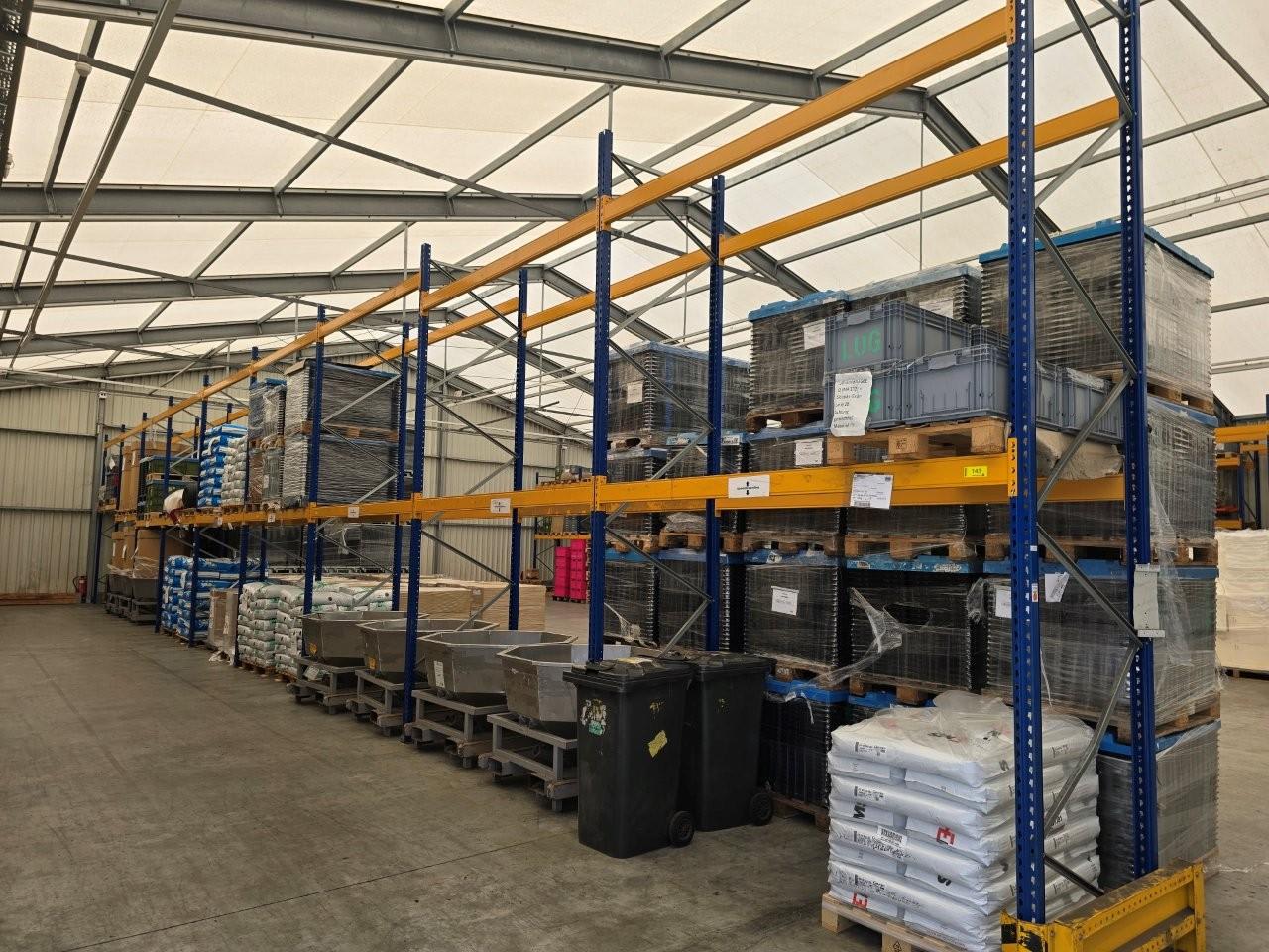 Heavy-Duty-Shelving Unit