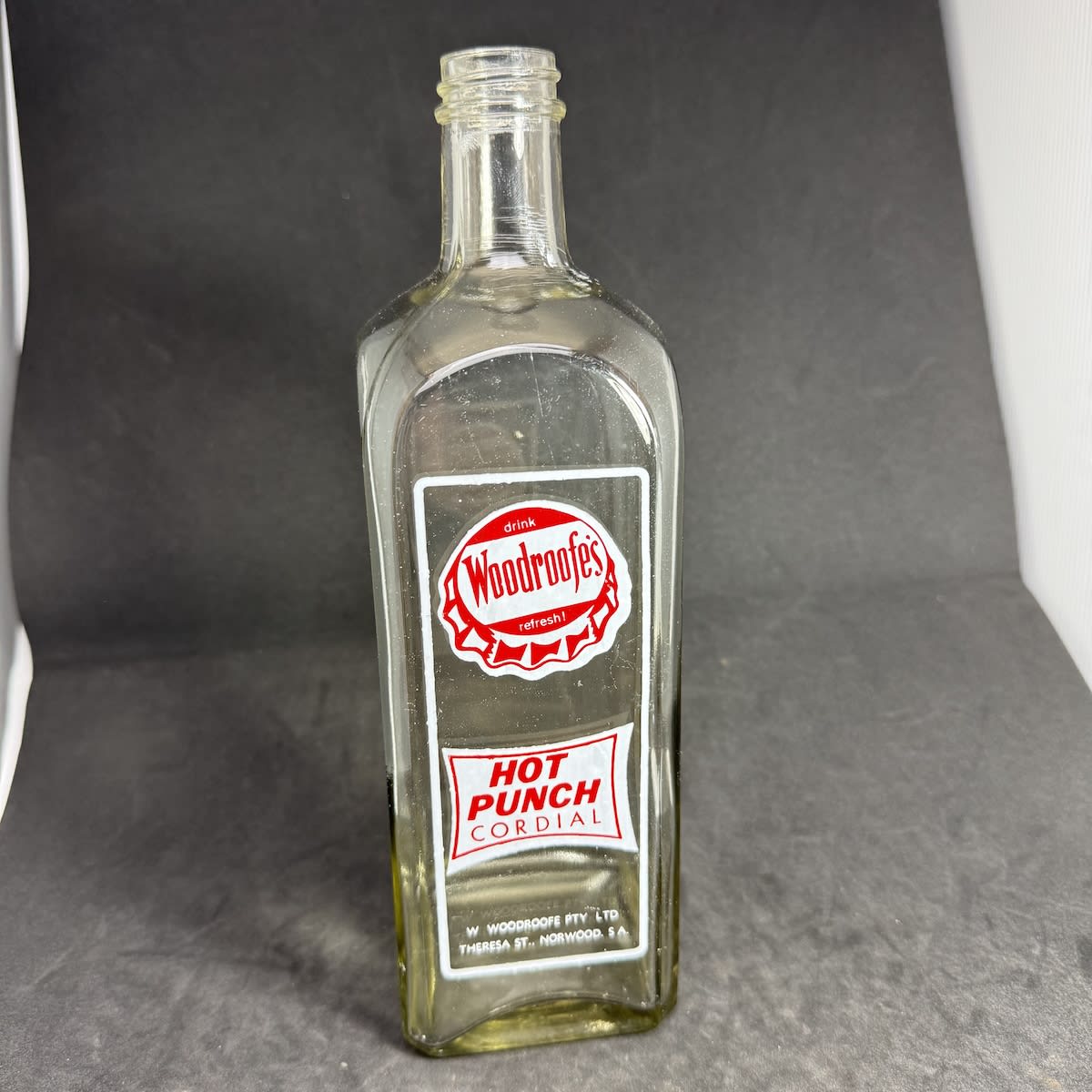 Ceramic Label Cordial. Woodroofe's Hot Punch Cordial. W. Woodroofe Pty Ltd, Theresa St., Norwood. (South Australia)