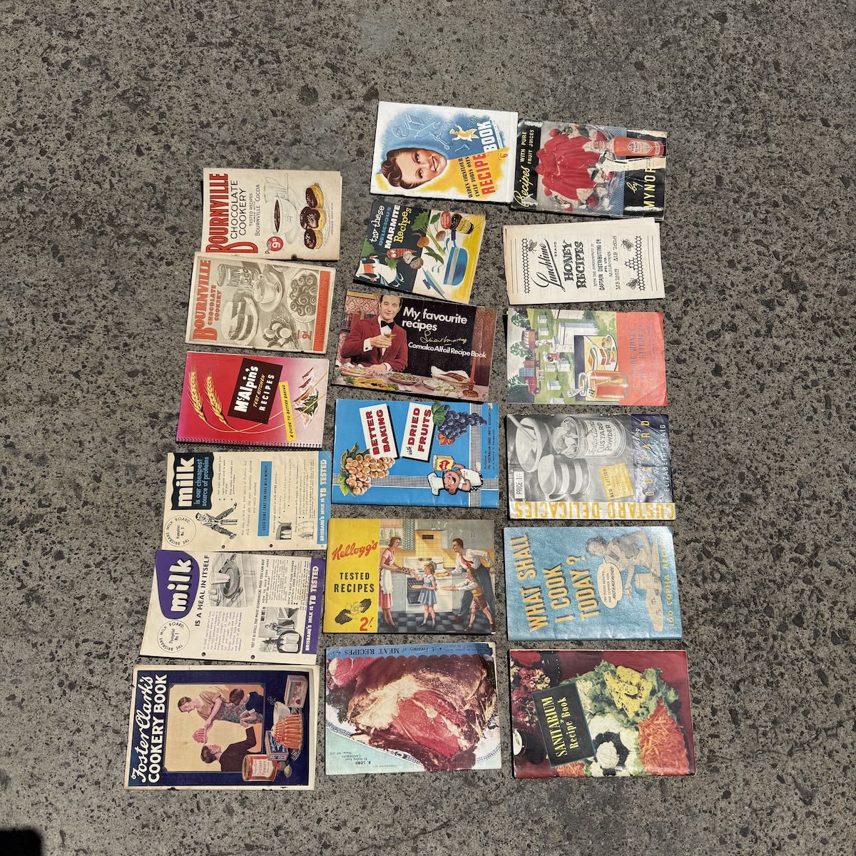 18 Recipe Books and promotional Pamphlets. Advertising booklet, Brisbane Milk Board, Mynor Cordials, Foster Clark, Bournville Cocoa, Sanitarium, Marmite, Kelloggs and more.