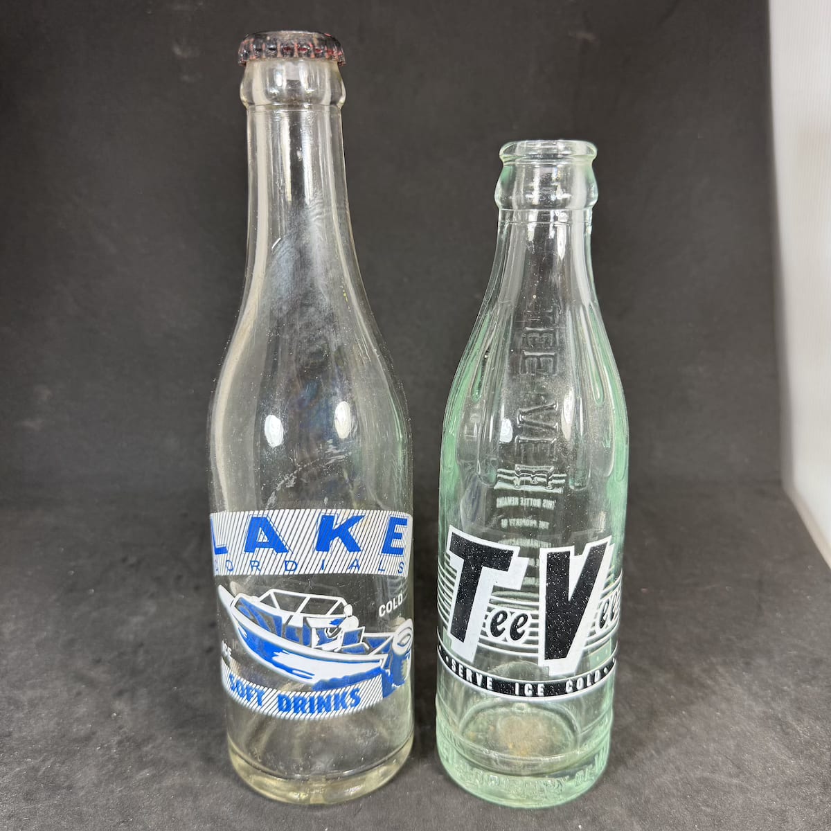 2 Ceramic Label Crown Seals: Lake Cordials, Lake Cargellico, 10 oz without size printed; Tee Vee Drinks Geelong. 7 oz. (New South Wales & Victoria)