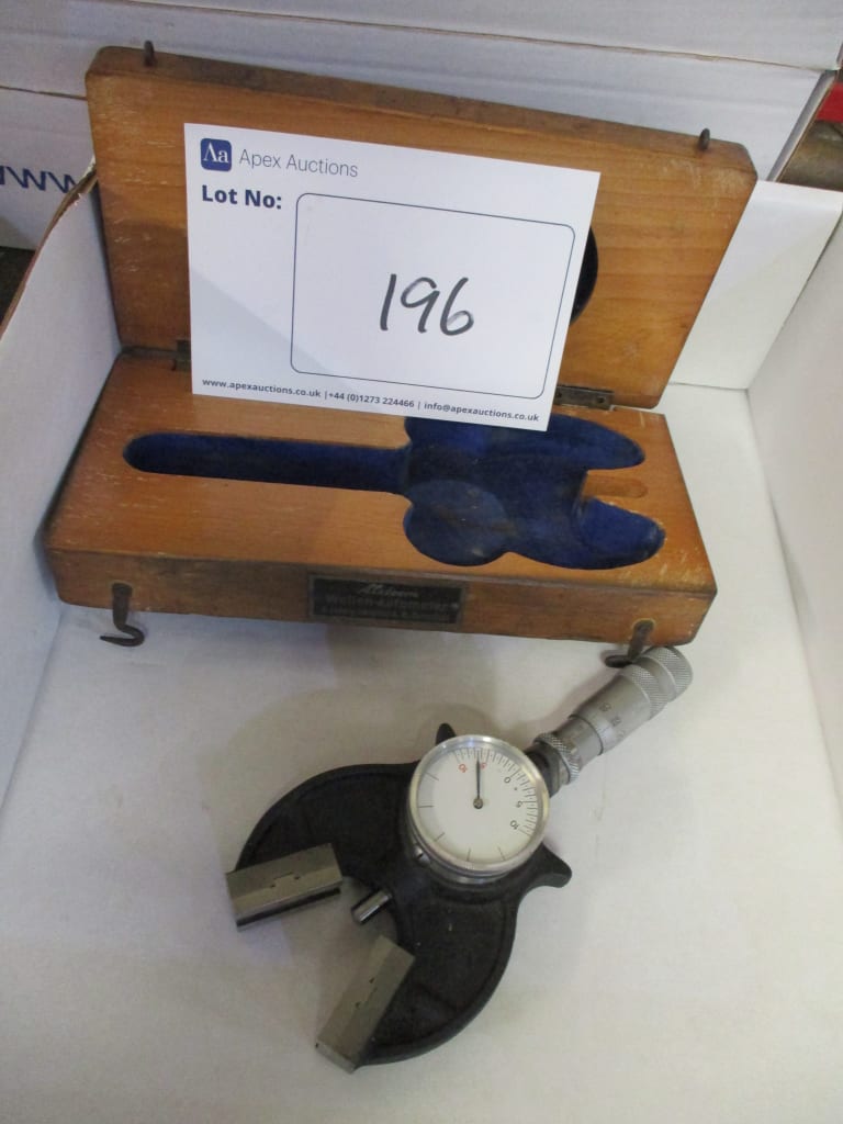 196-0.jpg