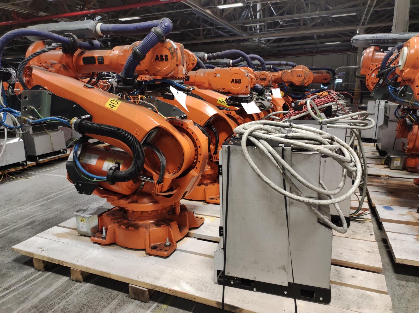 Industrial Robot ABB IRB 6640 | 2014