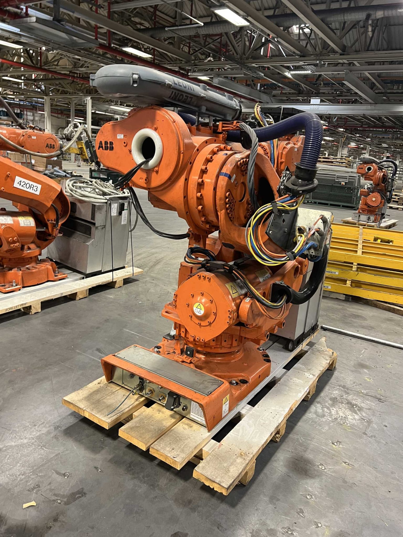 Industrial Robot ABB IRB 7600 | 2014