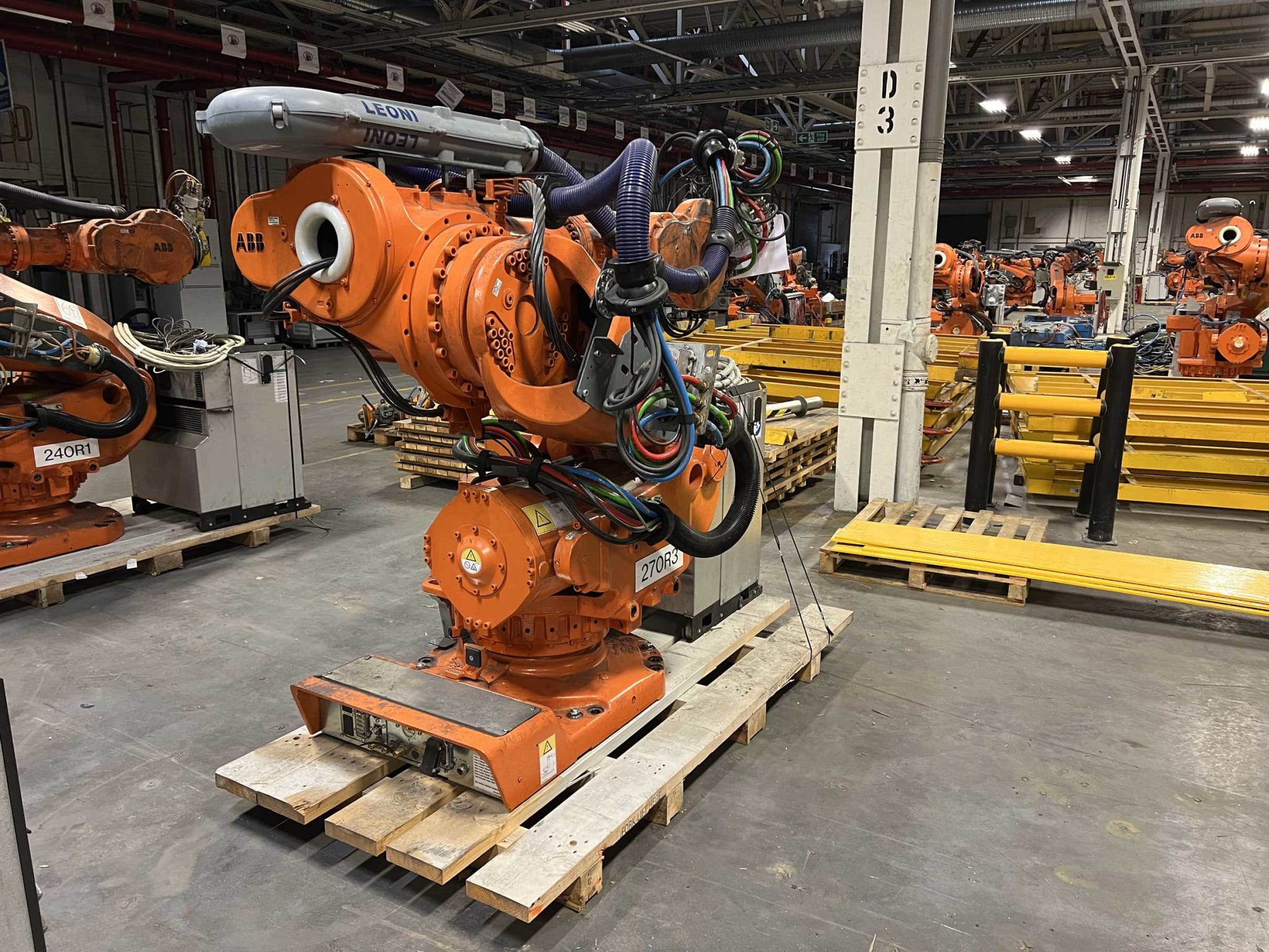 Industrial Robot ABB IRB 7600 | 2014
