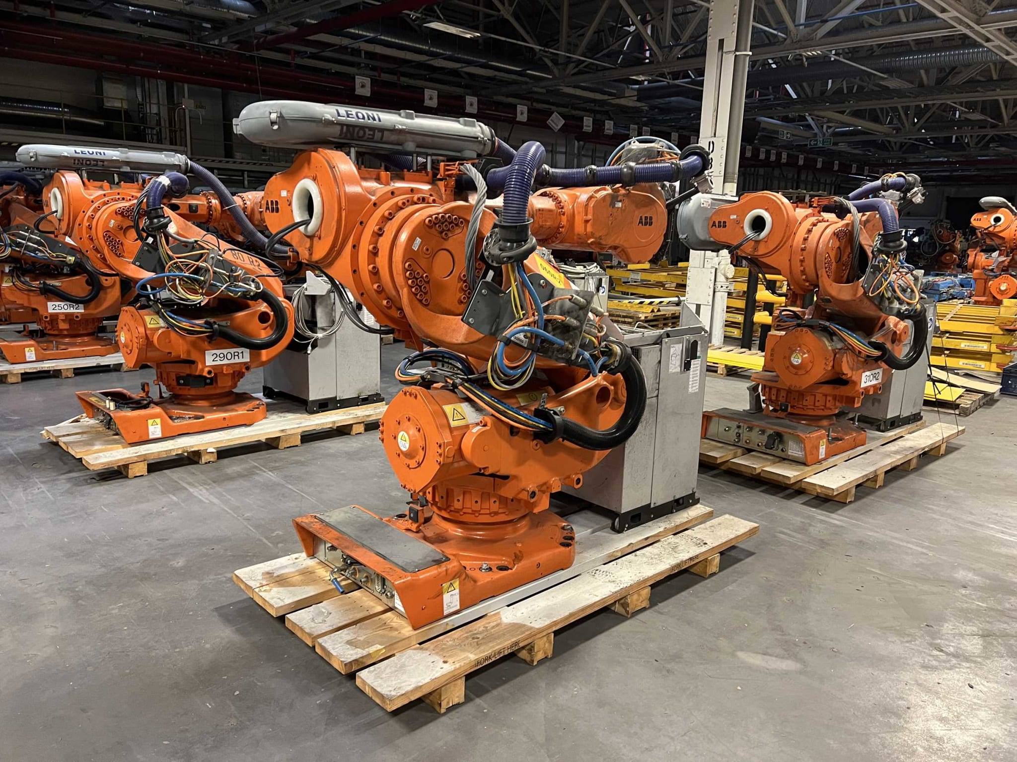 Industrial Robot ABB IRB 7600 | 2014