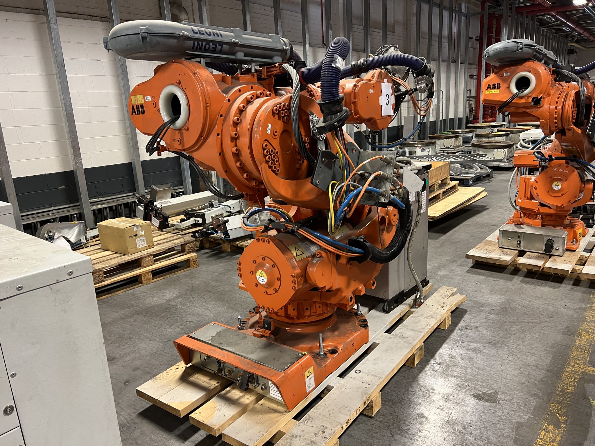 Industrial Robot ABB IRB 7600 | 2014