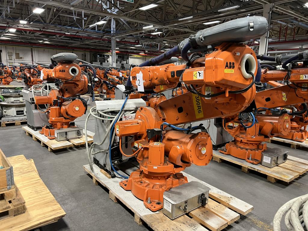 Industrial Robot ABB IRB 6640 | 2013