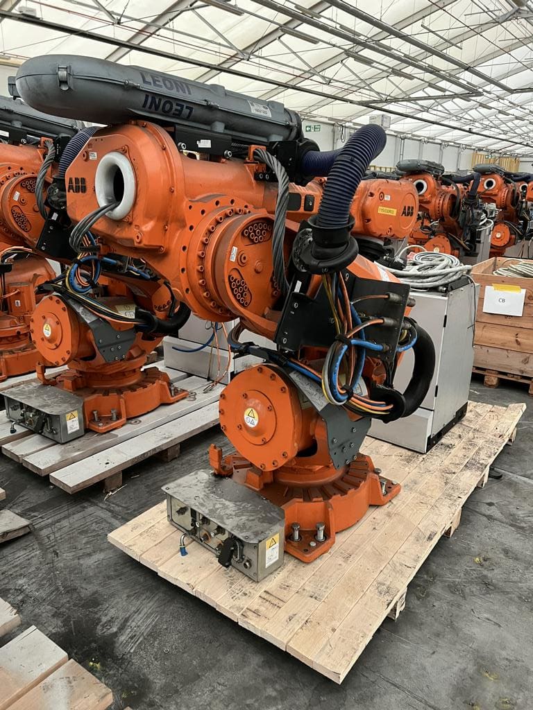 Industrial Robot ABB IRB 6640 | 2014