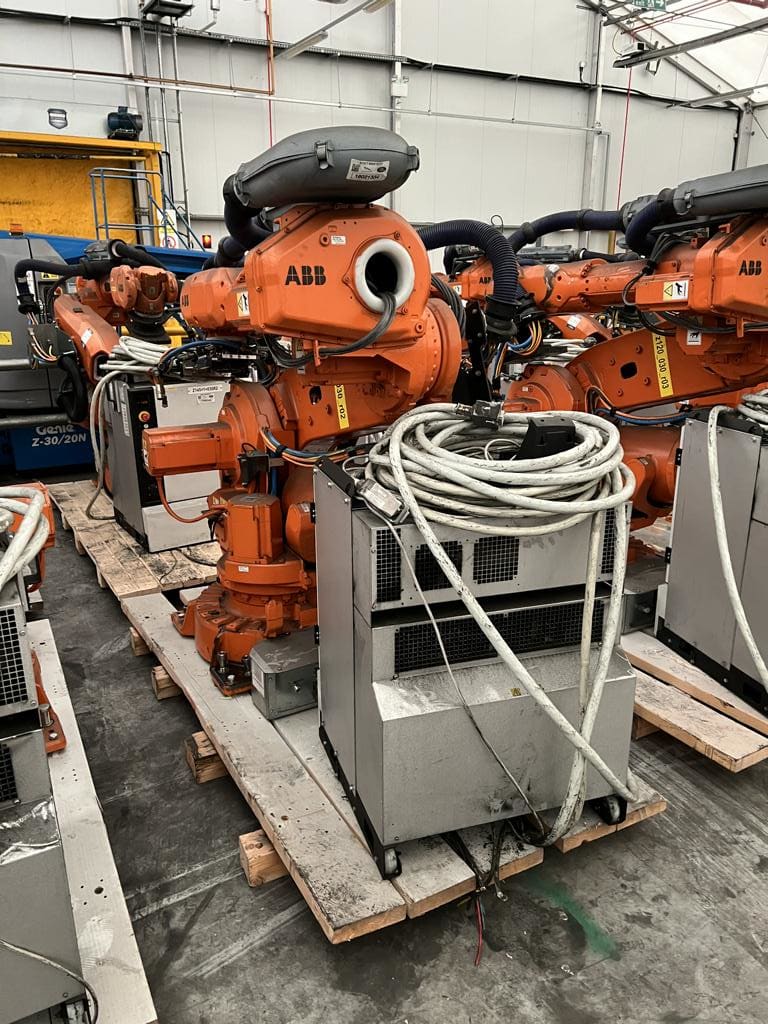 Industrial Robot ABB IRB 6640 | 2014