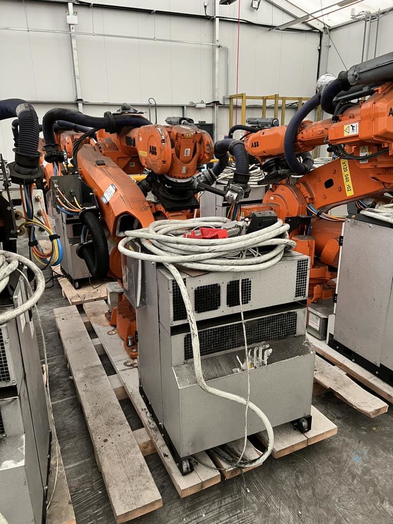 Industrial Robot ABB IRB 6640 | 2014