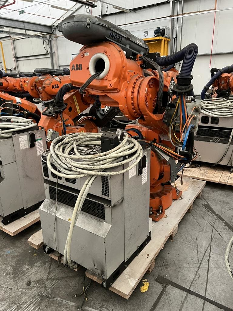 Industrial Robot ABB IRB 6640 | 2014