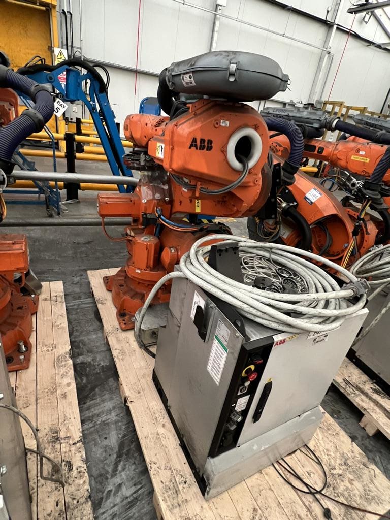 Industrial Robot ABB IRB 6640 | 2014