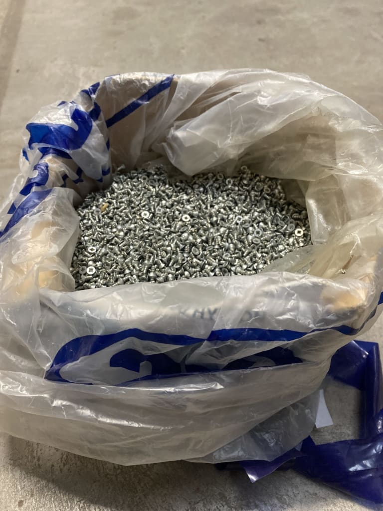 PACK OF 5MM SCREWS — NZ auction result
