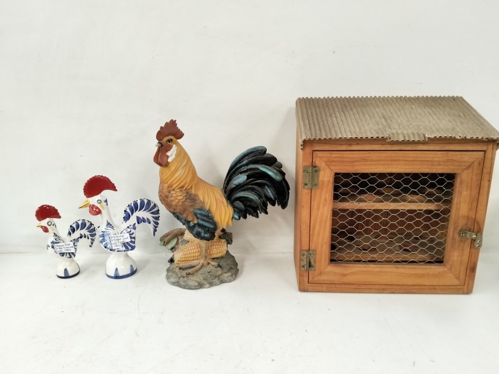 CARTON OF CHICKEN ORNAMENTS — NZ auction result