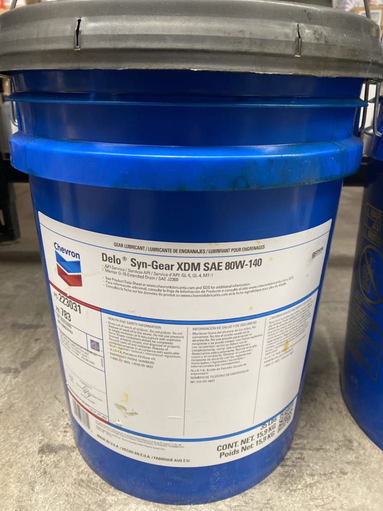 CHEVRON SYN GEAR OIL SAE80W-140 — NZ auction result