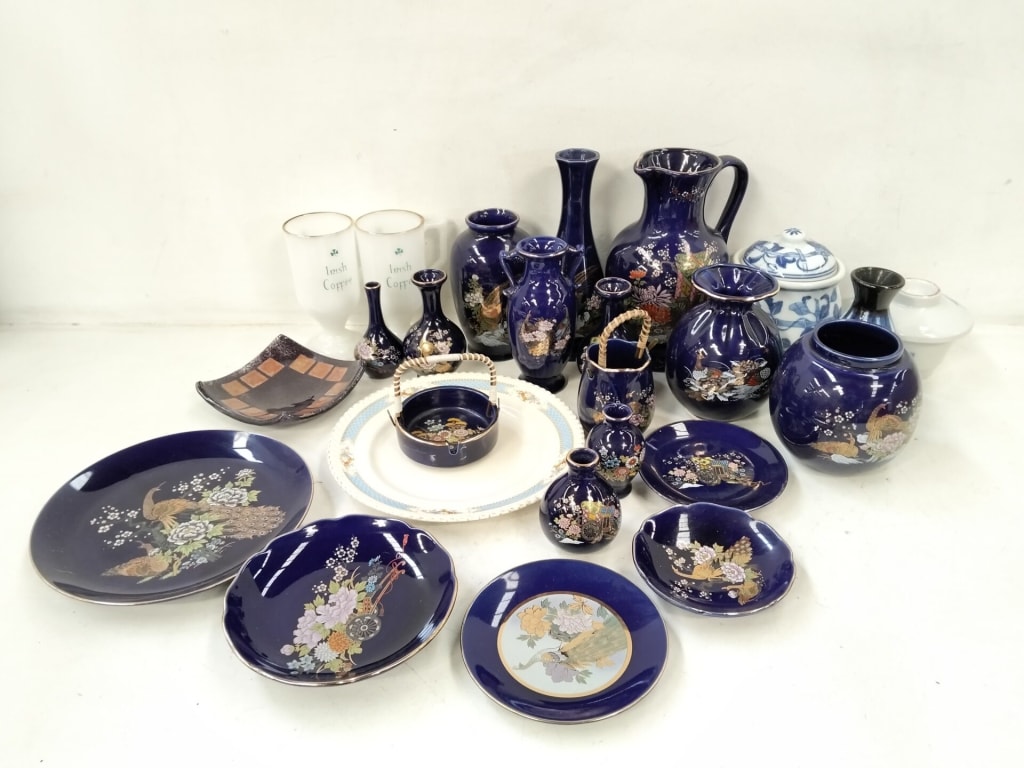 CARTON OF BLUE PORCELAIN — NZ auction result