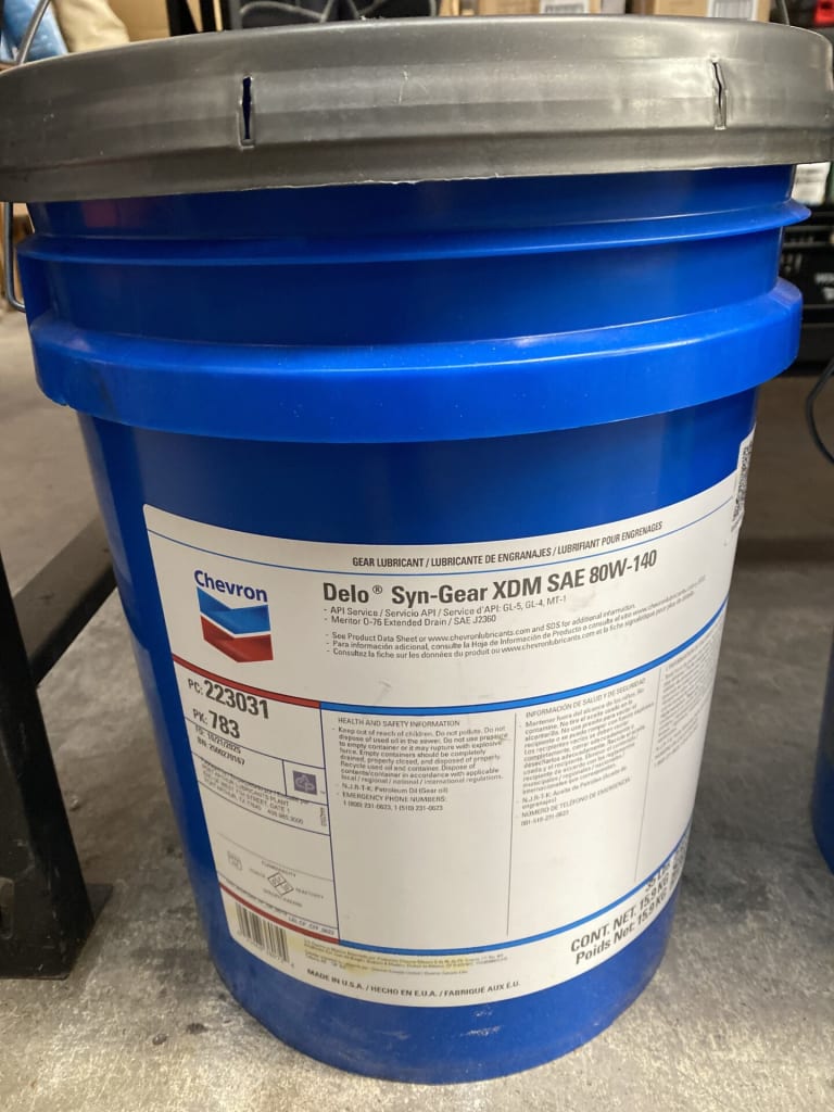 CHEVRON SYN GEAR OIL SAE80W-140 — NZ auction result