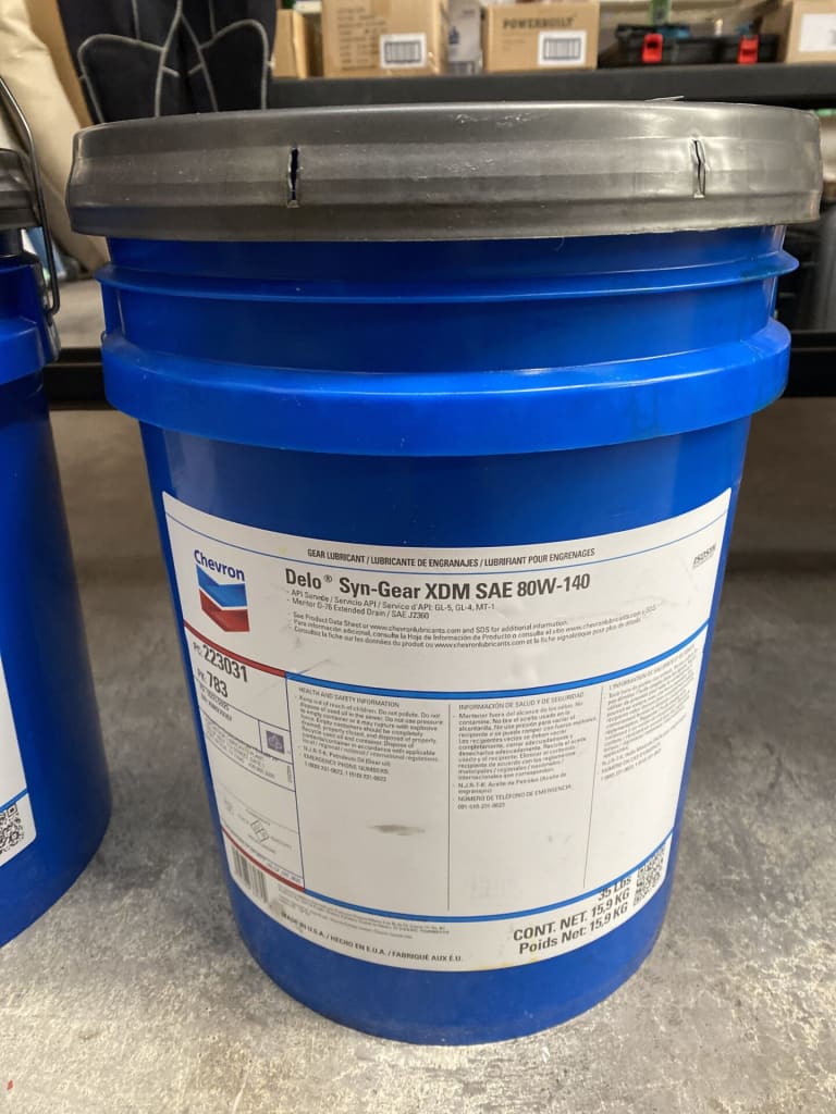 CHEVRON SYN GEAR OIL SAE80W-140 — NZ auction result