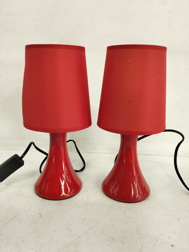 PAIR OF RED LAMPS — NZ auction result
