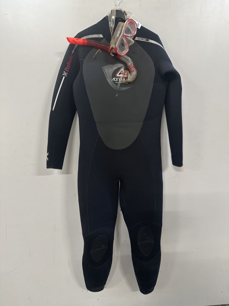 ADRENALIN WETSUIT - GOGGLES - SNORKEL — NZ auction result