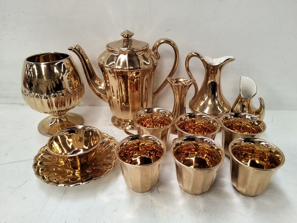 GOLDEN WADE TEA SET — NZ auction result