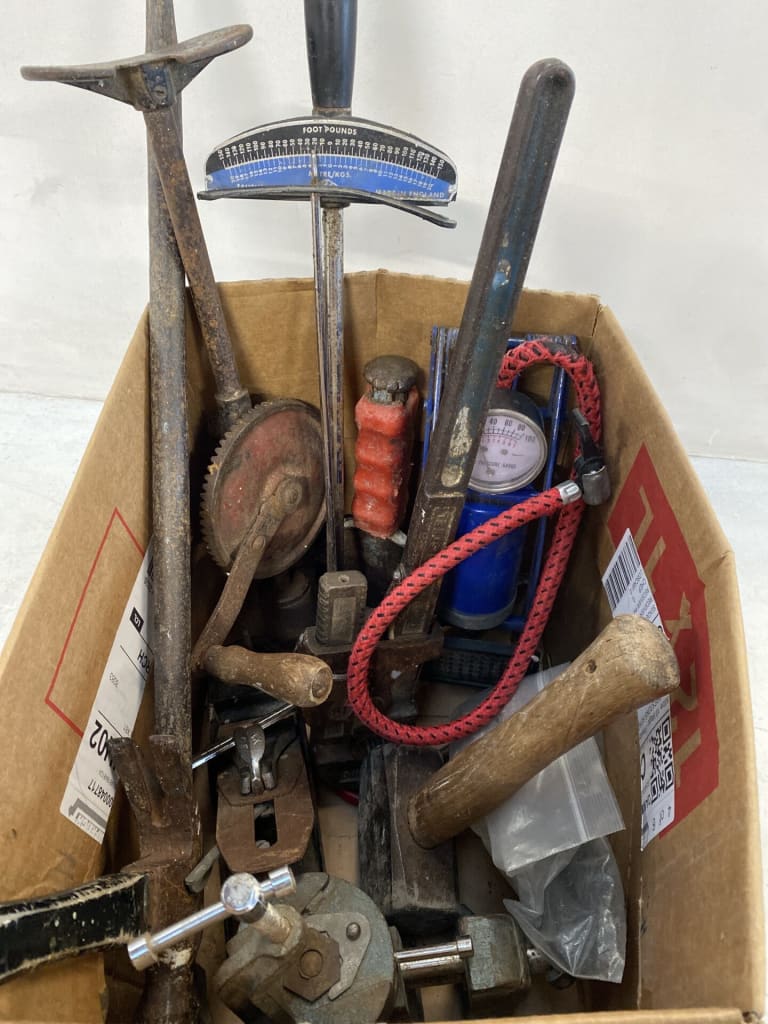 CARTON OF ASSORTED TOOLS — NZ auction result
