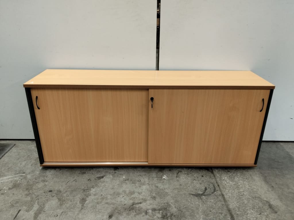 2 DOOR SLIDE DOOR CABINET — NZ auction result