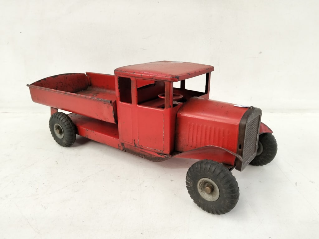 TRI-ANG TOY TRUCK — NZ auction result