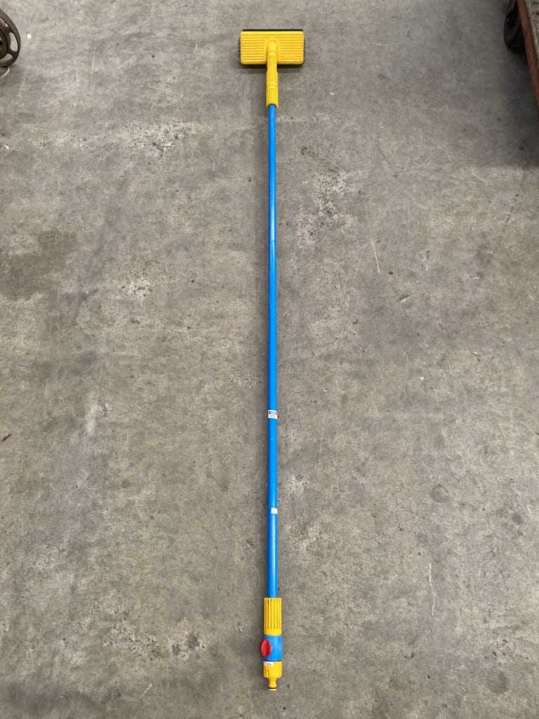 WINDOW BRUSH — NZ auction result