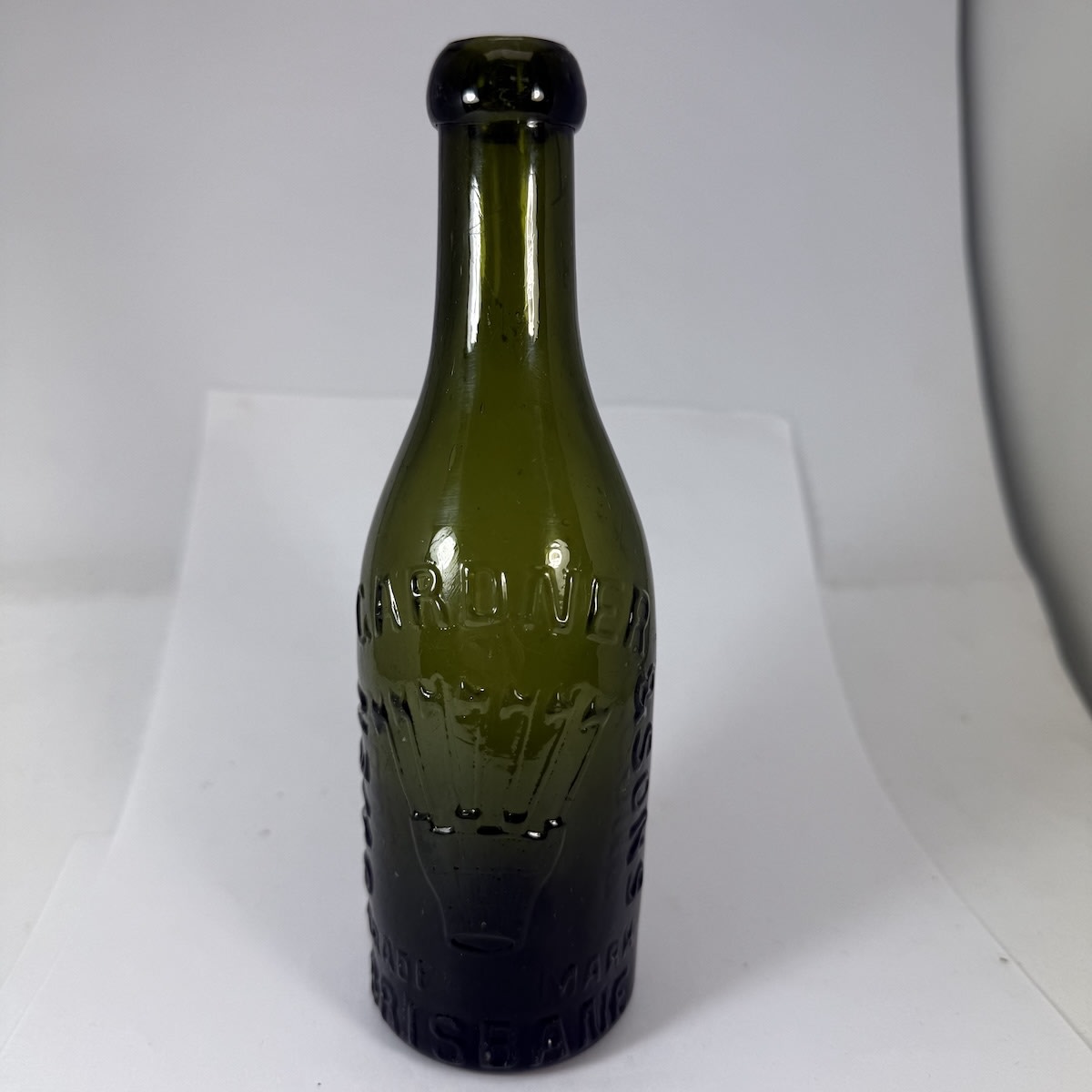 Blob top Soda. Owen Gardner & Sons, Brisbane. Castle. Green. 6 oz. (Queensland)
