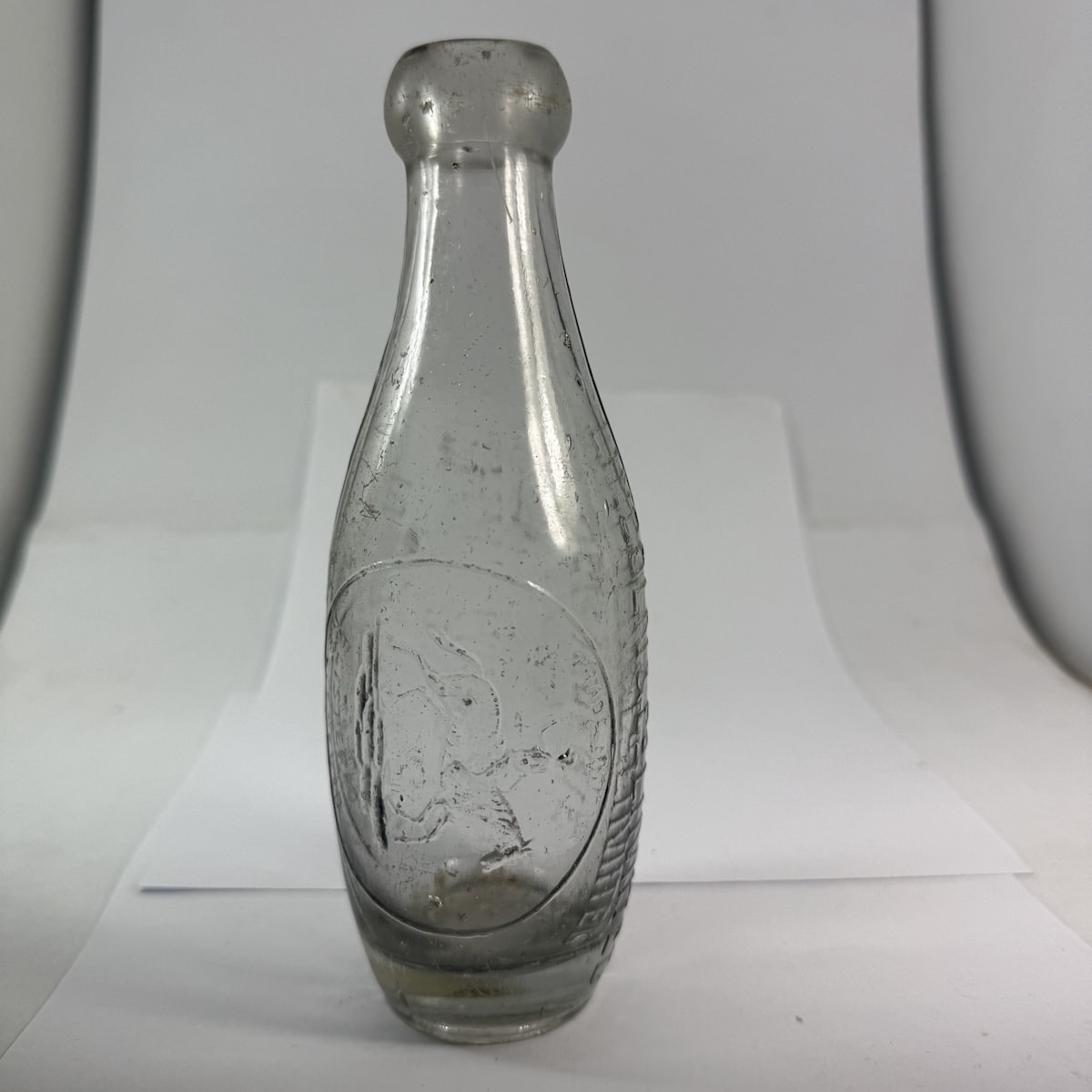 Blob Top Skittle. Lincoln & Co Ltd, Narrandera, Hay, Hillston & Jerilderie. Clear. 6 oz. (New South Wales)