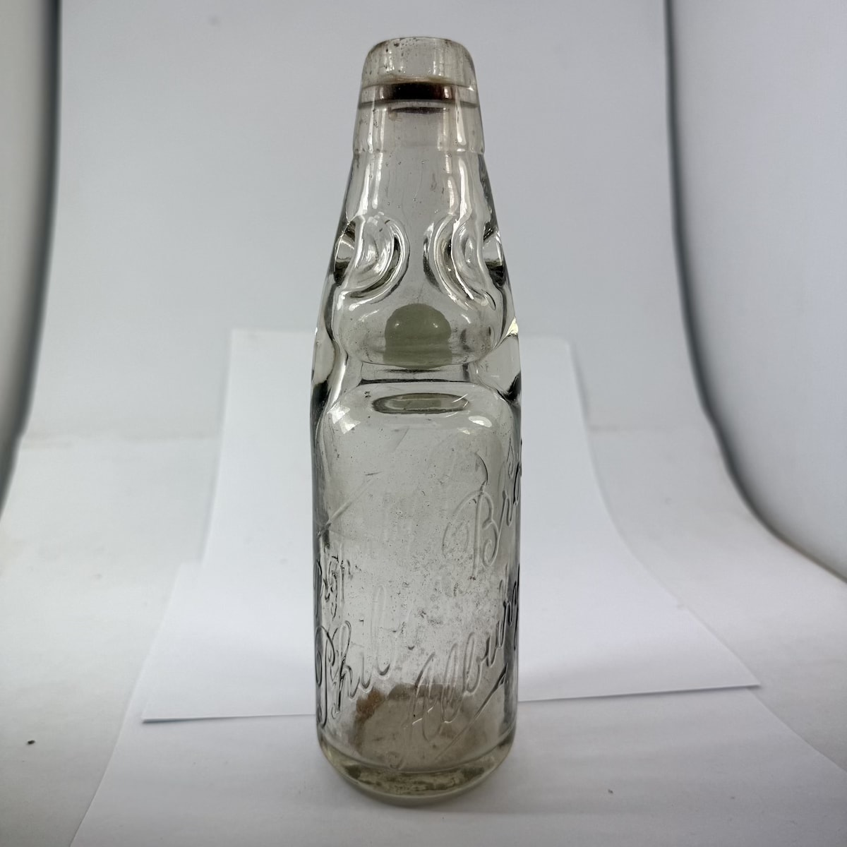Codd. Phibbs Bros Albury. Script writing. Dobson. Clear. 6 oz. "Modern" AGM base mark. (New South Wales)