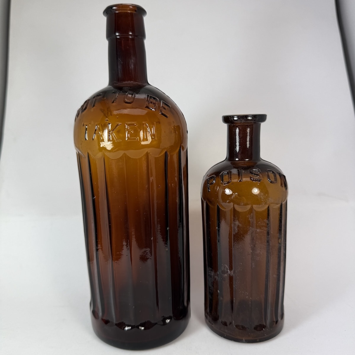 2 Australian Round Amber Poisons: Large R. T. & Co (Rocke Tompsitt & Co) Poison Not To Be Taken; Smaller A. M. Bickford & Sons Poison. (Victoria & South Australia)