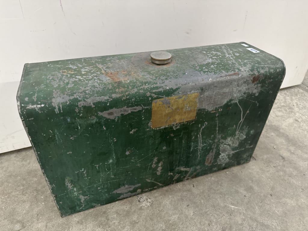 VINTAGE METAL TANK — NZ auction result