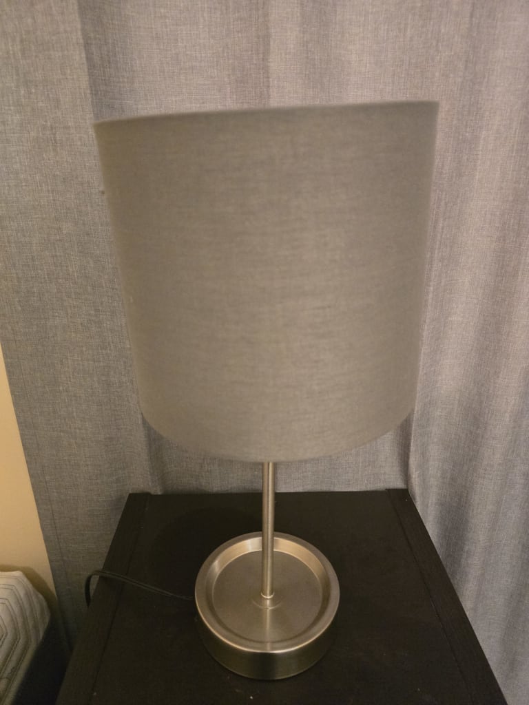 202_lamp.jpg
